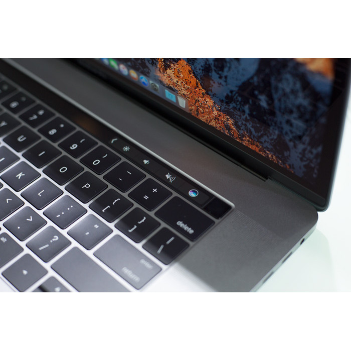 2017 MacBook Pro 15 inch MPTT2 Gray Core i7 2.9/16GB/512GB/R 560 4GB SIÊU RẺ