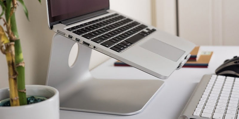 Những thương hiệu phụ kiện hàng đầu cho MacBook