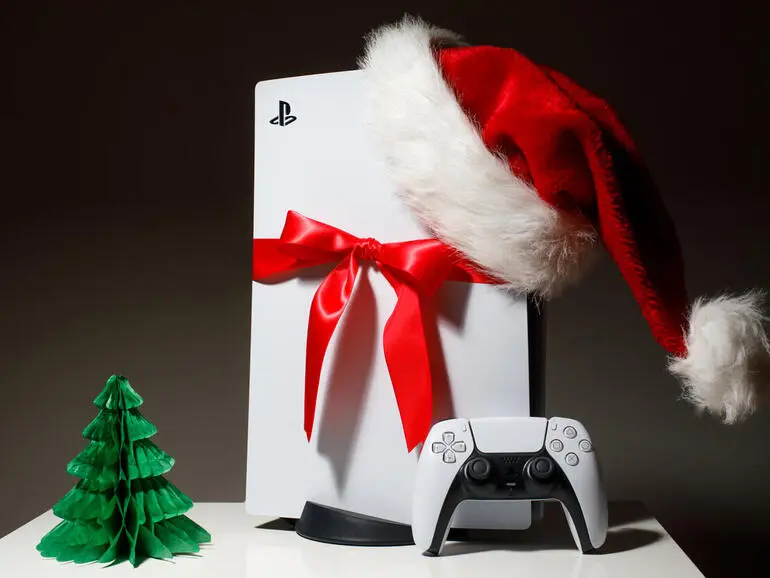 5 mon qua y nghia cho fan playstation dip le 1