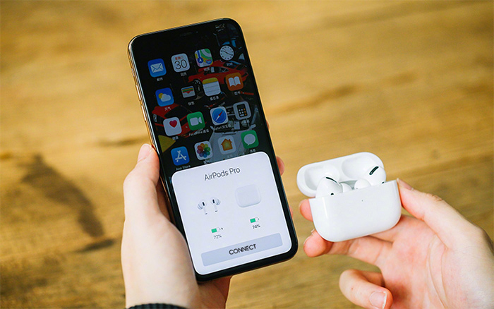iPhone 12 Loại Bỏ Củ Sạc Và Tai Nghe Đi Kèm
