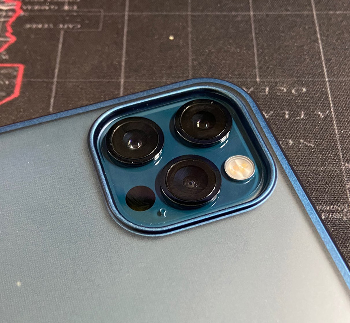 Phân tích cụm camera trên iPhone 12