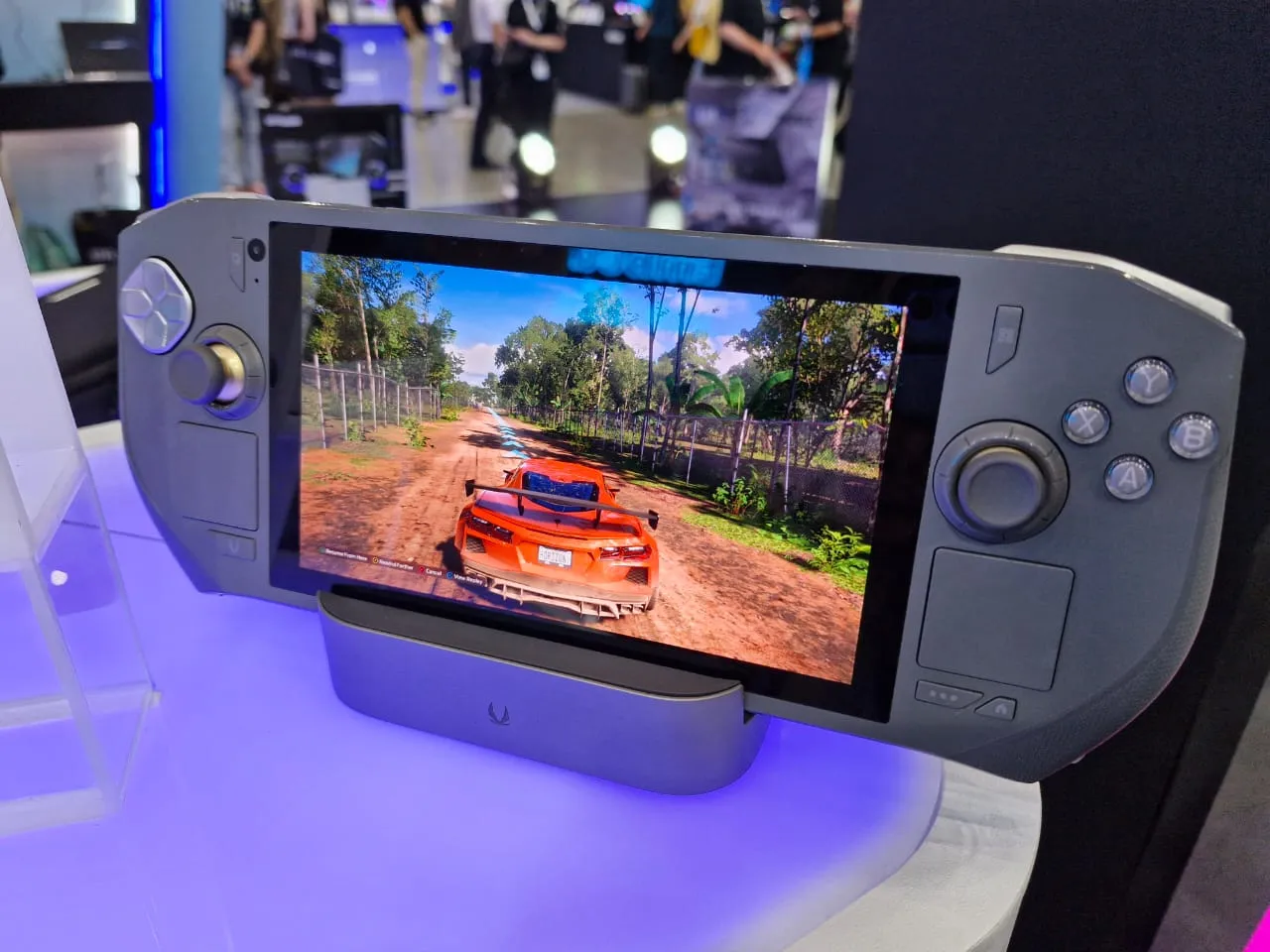 tai sao nhieu game thu van mong cho may handheld moi cua zotac