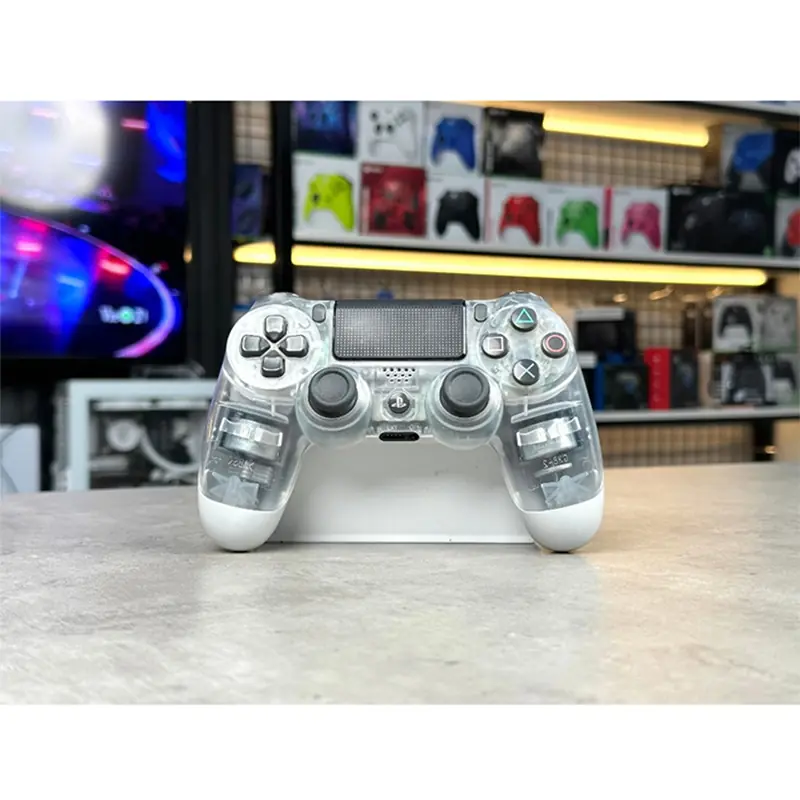 TAY PS4 TRANG PHA LE 01