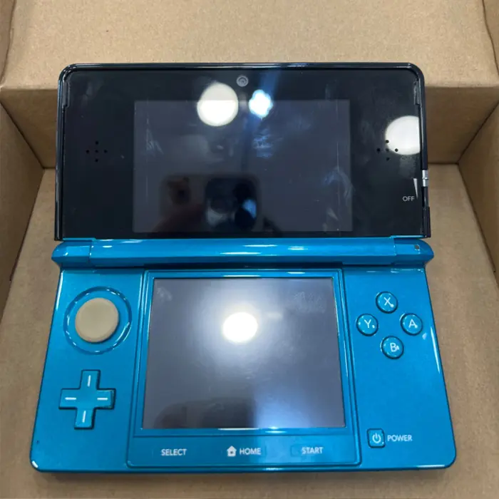 MAY NINTENDO 3DS AQUA BLUE 01