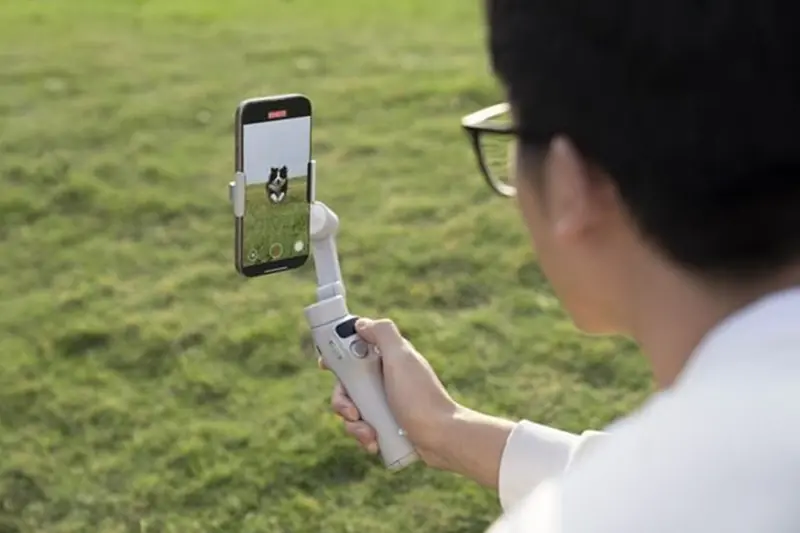 DJI OSMO MOBILE 7 06