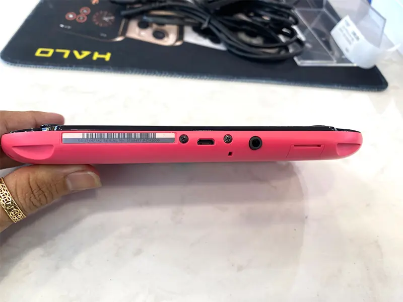 PSVITA 2000 DEN HONG 02