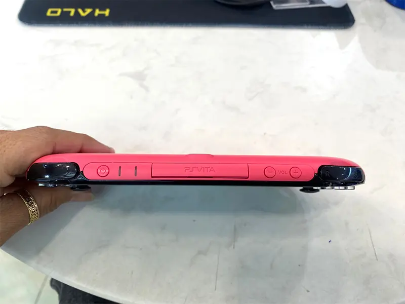 PSVITA 2000 DEN HONG 03