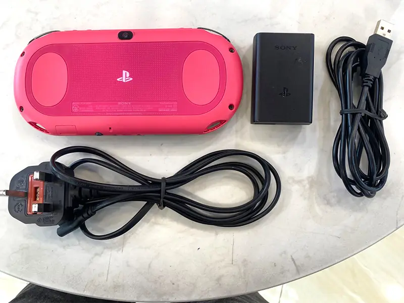 PSVITA 2000 DEN HONG 05