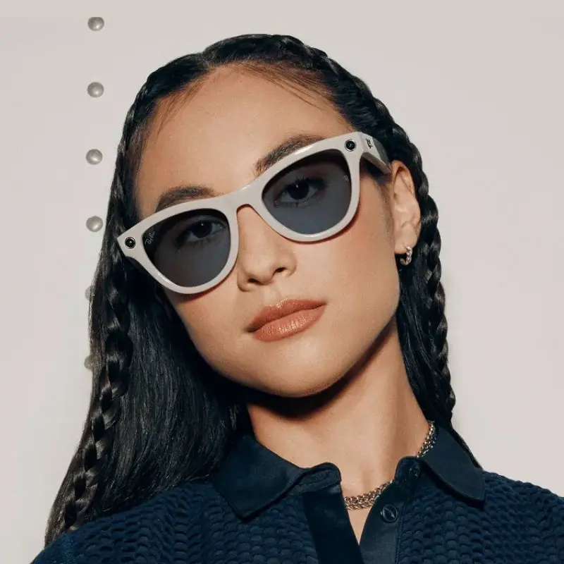 Ray-Ban Meta Skyler (Gen 1) - Shiny Chalky Gray Lens Sapphire Transitions 3 ray ban meta skyler gen 1 shiny chlky gray lens sapphire transitions 02