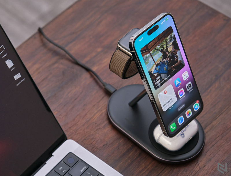 Đế sạc Innostyle Magstation 3 In 1 - IMWC311BLK 4 Đế sạc Innostyle Magstation 3 trong 1