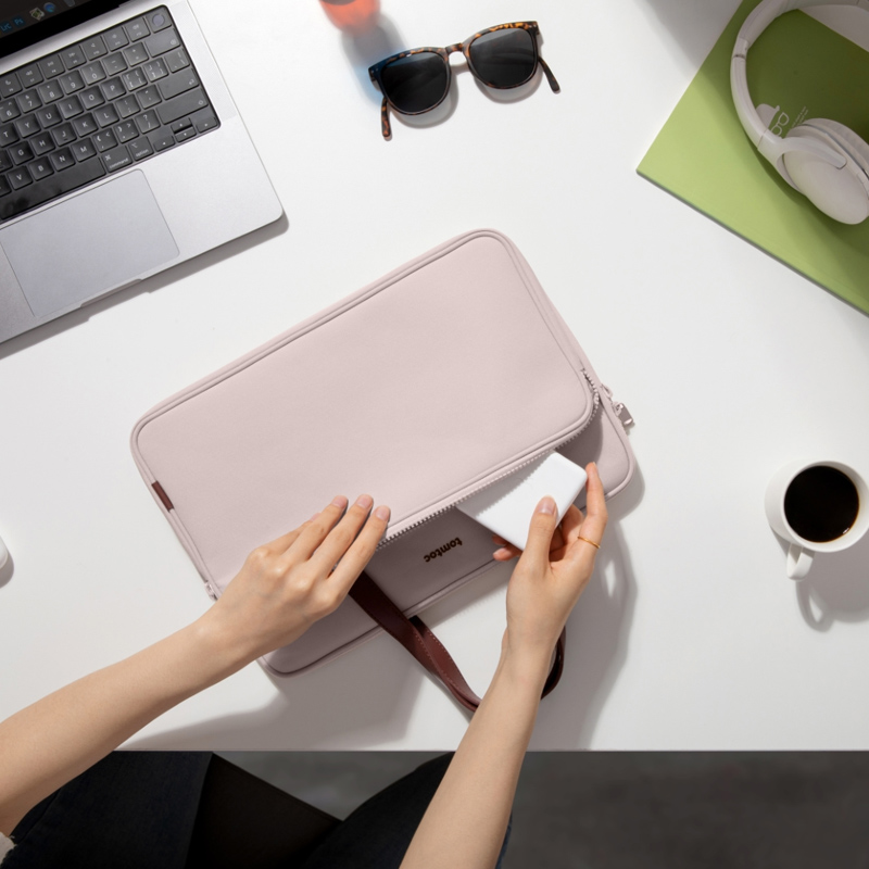 Túi Đeo Chéo Tomtoc (USA) Premium Versatile Shoulder Bag MacBook/UltraBook 13/14-Inch (H22C1P2) 5 tui deo cheo tomtoc premium versatile shoulder bag macbook 13 14 inch 04