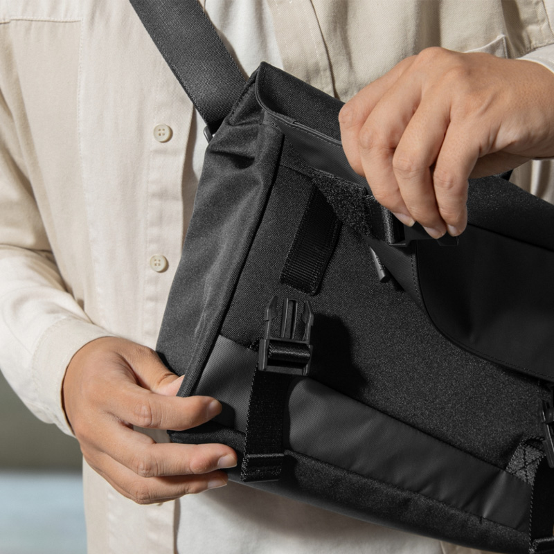 Túi Đeo Chéo Tomtoc (USA) Slash-T27 Shoulder Bag Meteorite (T27S1D1) 1 tui deo cheo tomtoc slash shoulder bag meteorite 02