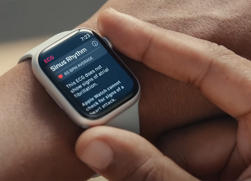 Apple Watch Series 8 GPS 45MM Aluminum Case with Sport Band - Starlight 5 apple watch series 8 03