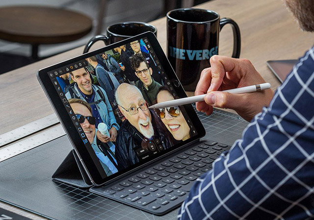 iPad Pro 9.7-inch 2016 Wi-Fi - Secondhand 6 iPad Pro 9.7-inch 2017