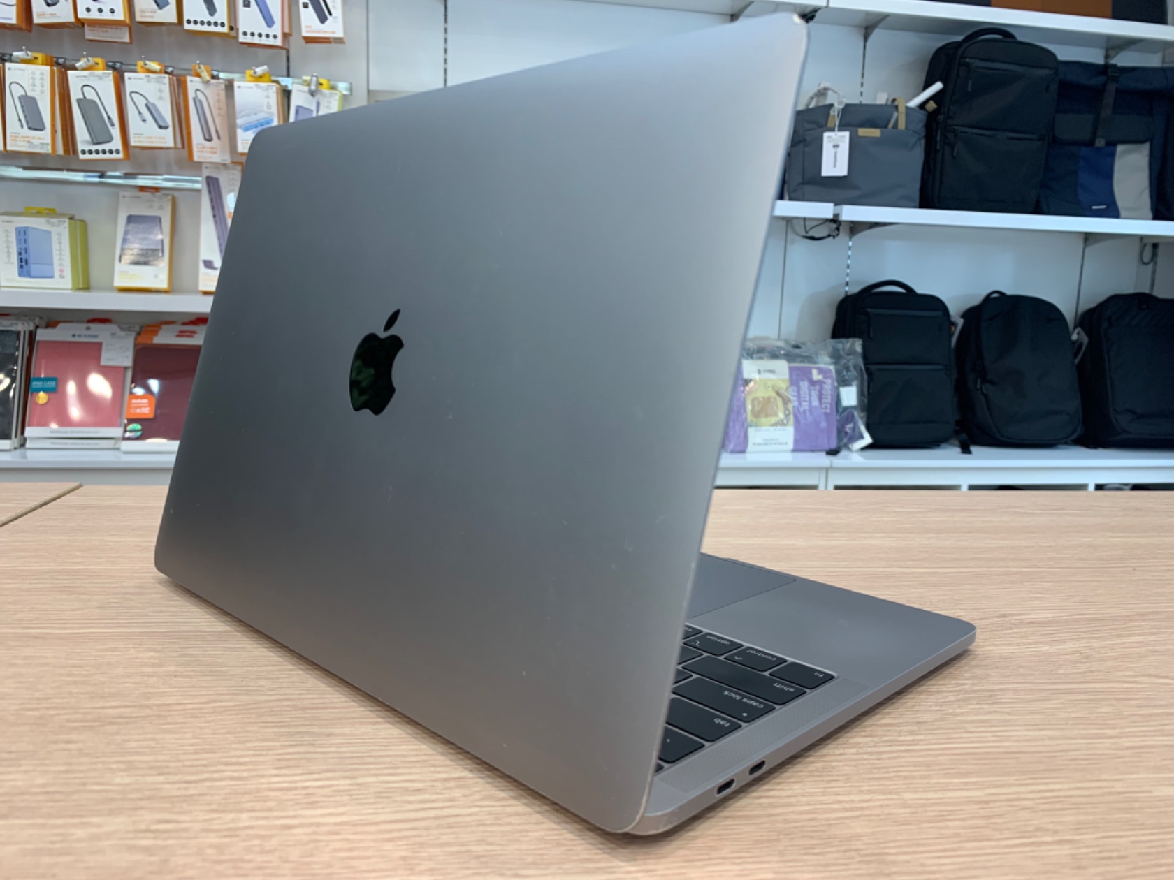 2019 MacBook Pro 13" MUHP2 Gray Core i5 1.4/8GB/256GB Cũ USED 12 macbook cu sieu re 22