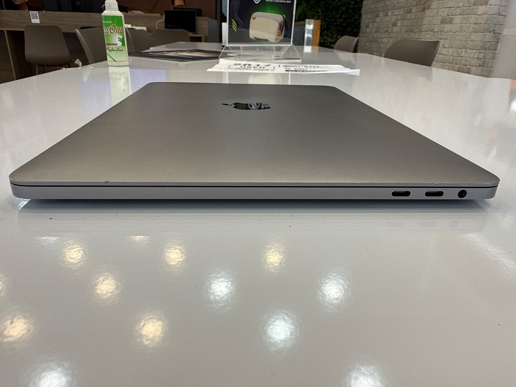 2017 MacBook Pro MPXV2 13" Gray Core i5 3.1/16GB/512GB USED 6 macbook cu sieu re 43