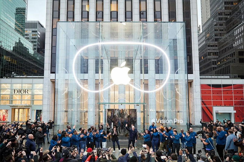 Apple Vision Pro Cực Cháy Với Đám Đông Xếp Hàng 7 apple vision pro cuc chay voi dam dong xep hang 02