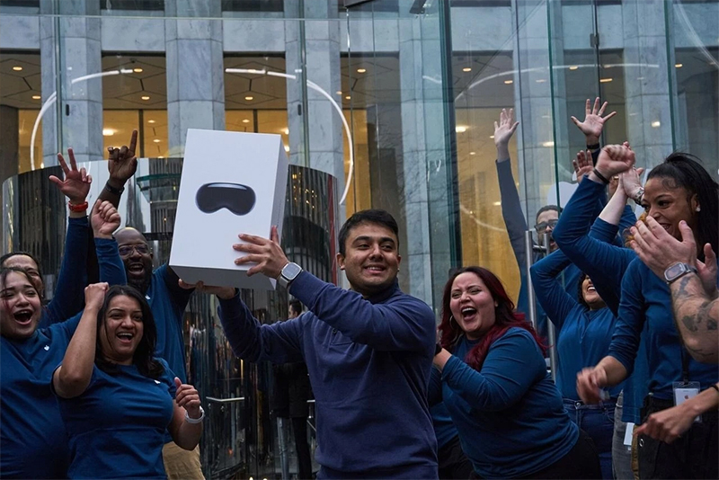 Apple Vision Pro Cực Cháy Với Đám Đông Xếp Hàng 10 apple vision pro cuc chay voi dam dong xep hang 03