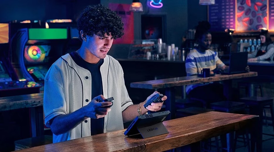Lenovo Legion Go Phá Vỡ Giới Hạn Ban Đầu Của Máy Tính Cầm Tay 4 Lenovo Legion Go Pha Vo Gioi Han Ban Dau Cua May Tinh Cam Tay