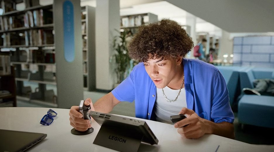 Lenovo Legion Go Phá Vỡ Giới Hạn Ban Đầu Của Máy Tính Cầm Tay 5 Lenovo Legion Go Pha Vo Gioi Han Ban Dau Cua May Tinh Cam Tay