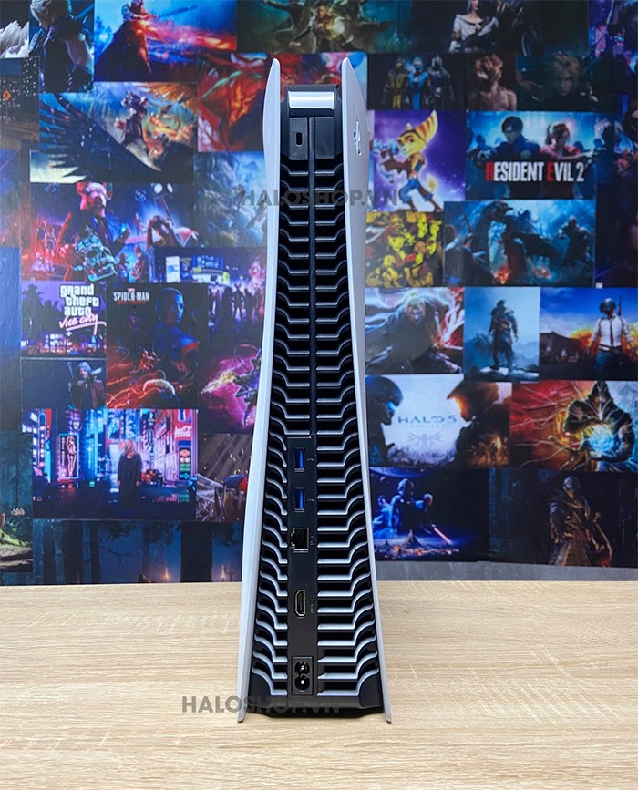 PlayStation 5 / PS5 Standard Edition - Secondhand 4 Máy Chơi Game PS5 chính thức